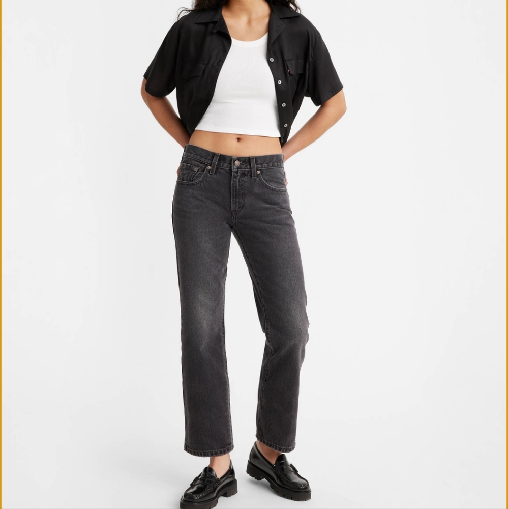Levi's Middy Ankle Bootcut- NTW - size 33x27 - 100% to cotton